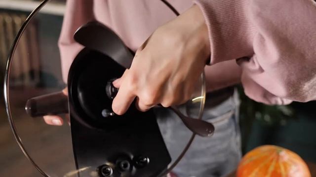 Обзор на мультиварку MAUNFELD MF-1621BR