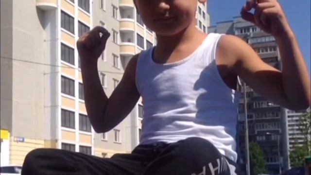 Aug 7, 2015 Тимати & l'one еще до старта далеко , Жебрун Даня смотреть онлайн