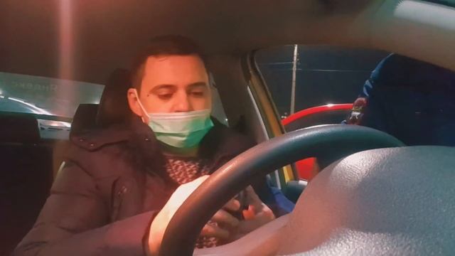 ТРЕБУЕТ ДОКУМЕНТЫ НА ТАКСИ, КОТОРЫХ У МЕНЯ НЕТ И НЕ БЫЛО | ИНСПЕКТОР ДПС ХОЧЕТ ОШТРАФОВАТЬ смотреть онлайн