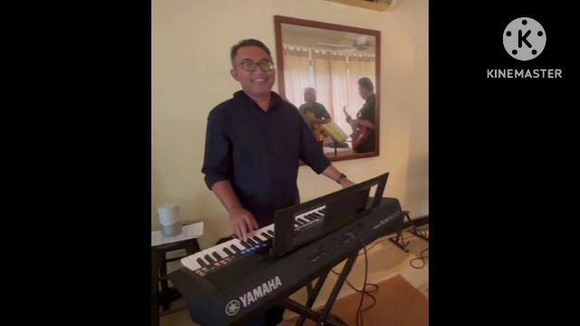 Cover of Just the two of us on Yamaha PSR SX600 смотреть онлайн