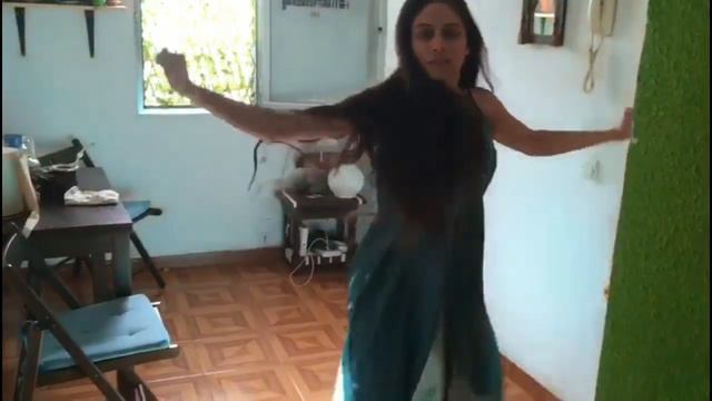 CONTAGIO DE DANZA смотреть онлайн