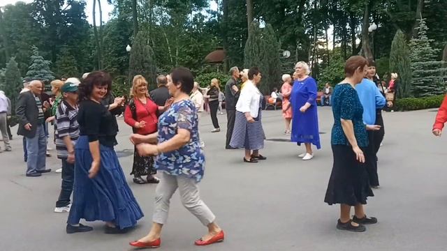Ты красивая и счастливая?? Воспоминания о счастливых днях?? Харьков 2021 смотреть онлайн