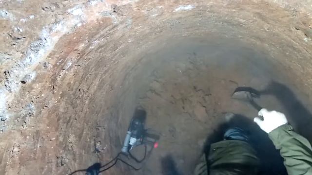 КОПКА КОЛОДЦА ЗИМОЙ. смотреть онлайн