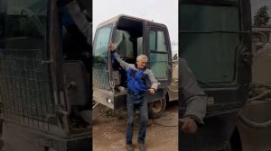 Автобетоносмеситель с самозагрузкой Yugong SDM 1500