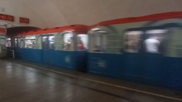 Замоскворецкая Линия! Отправление Номерного со станции метро Новокузнецкая! смотреть онлайн