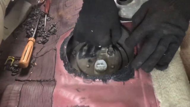 Замена топливного насоса и фильтра на Toyota Camry acv40 смотреть онлайн