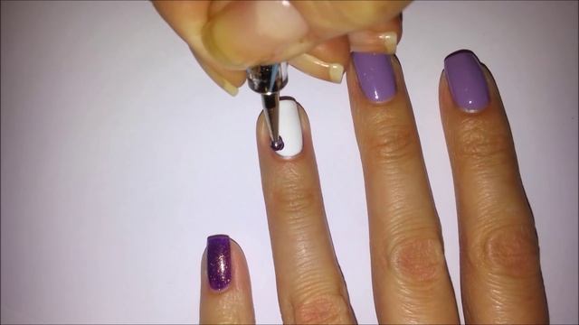 Нежный маникюр используя дотс // Дизайн на одном ногте смотреть онлайн