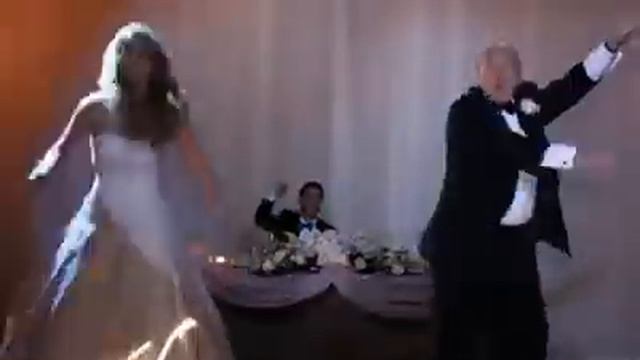 Свадебный танец отца и дочери (Father and daughter wedding dance) смотреть онлайн