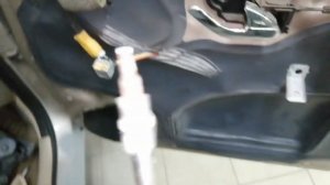 Mazda Tribute Мазда Требьют снятие ручки двери и обшивки салона