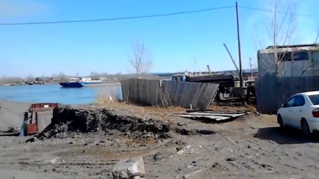 Горит около территории Нефтебазы Речфлота Красноярск смотреть онлайн