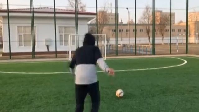 УДАРЫ ПО ВОРОТАМ !!! смотреть онлайн