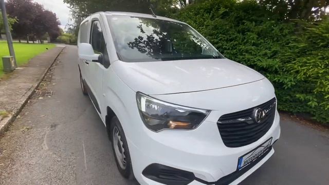 2020 Opel Combo смотреть онлайн