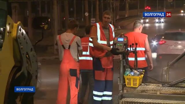 Ремонт дороги на улице Калинина в Волгограде смотреть онлайн