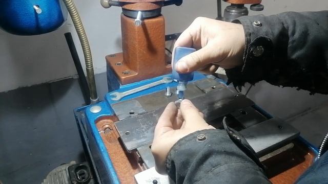 Плоскошлифовальный станок своими руками#diy#шлифстанок#сверлильный станок смотреть онлайн