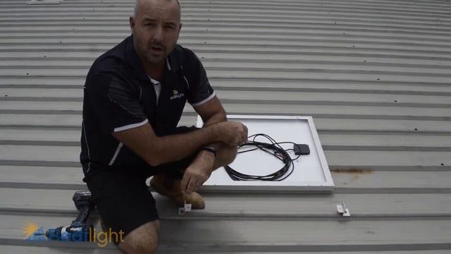 Redilight (REDi-lite) 35w & 75w Metal Roof Standard Install смотреть онлайн