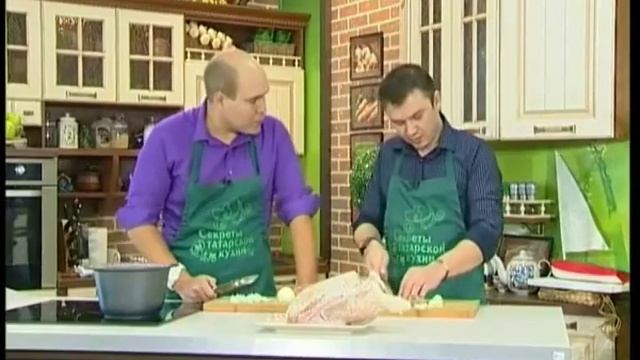 Телепроект “Секреты Татарской Кухни“ Шоу мен Эбри ХАБРИЕВ готовит Утку с полбой смотреть онлайн