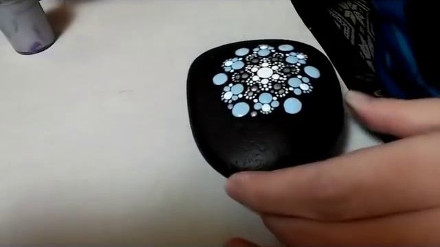How To Paint Dot Mandalas GIFT IDEA #4 Snowflake смотреть онлайн