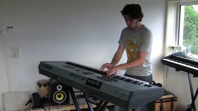 Lady Antebellum - Need you now - piano (motif XS8) смотреть онлайн