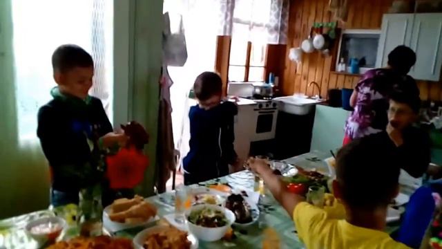 День рождения Тихона смотреть онлайн