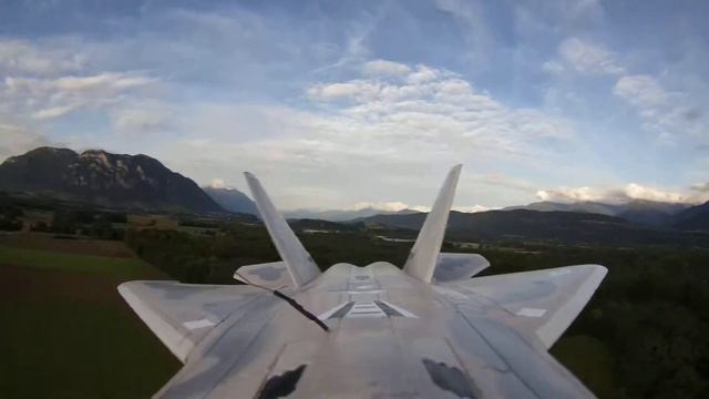 Freewing F-22 Raptor 4S Upgrade version flying over French Alps смотреть онлайн