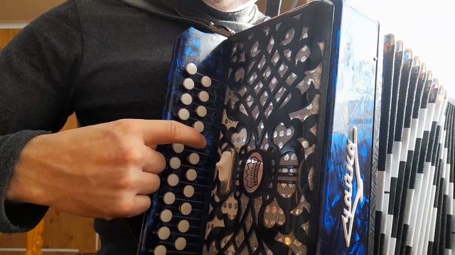 11 из 100 | Красивая плясовая на гармони | простая плясова | Наигрыши на гармони | Видеоразбор пляс смотреть онлайн