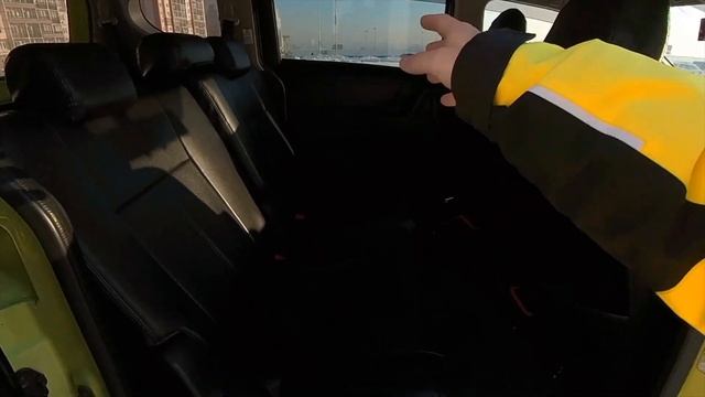 Обзор Toyota Sienta 7 мест, 2017 год. Бензин. 2-е поколение. AIR YELLOW смотреть онлайн