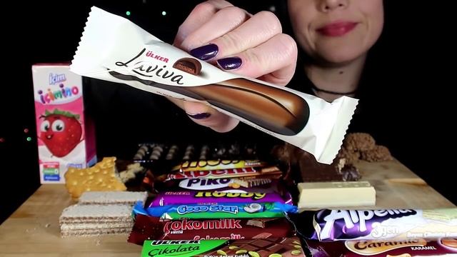 ÜLKER'İN BÜTÜN ÇİKOLATALARINI DENEDİM | Dido, Albeni, Metro, Alpella vb. | Asmr Türkçe Mukbang смотреть онлайн