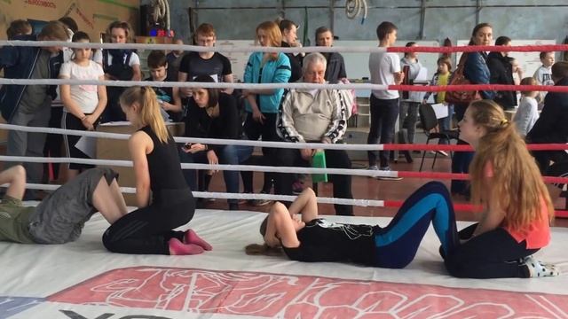 ГТО. Поднимание туловища из положения лежа на спине смотреть онлайн