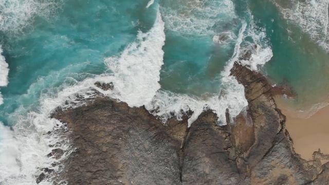 Relaxing Beach Waves Drone Video смотреть онлайн