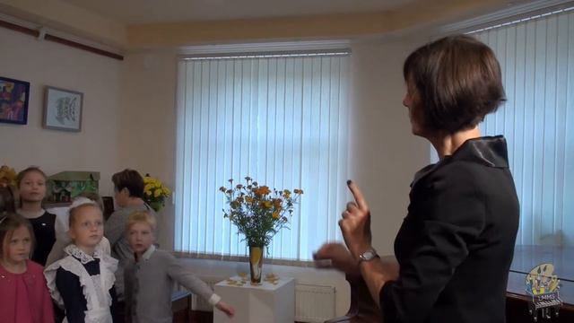 Latv.t.dz. Skaista mana tēva sēta. Izpilda jaunāko klašu koris смотреть онлайн