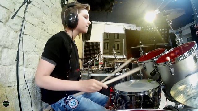 Илья - Twenty One Pilots - Jumpsuit (Drum Cover) смотреть онлайн