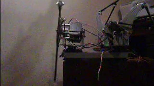 Homemade Robot Leg1 running Python Script / Pololu Video смотреть онлайн