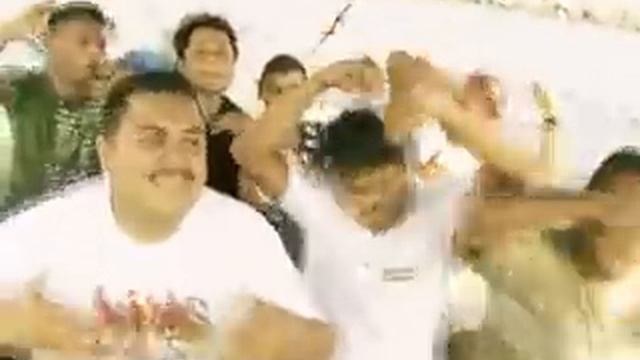 El Sonidito (ruidito) - Hechizeros Band (video Oficial)