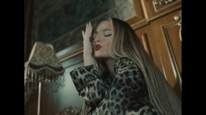 Minelli - Nothing Hurts - Official Music Video