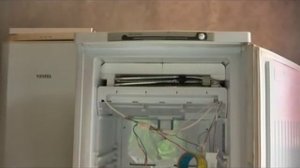 Холодильник INDESIT -No Frost  Морозильная камера. Не охлаждает