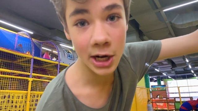 Двойное САЛЬТО на батуте!! ВЫШЛО ИЛИ НЕТ? смотреть онлайн