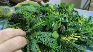 Castle Hill Garden,  Christmas Door Ring And Remembrance Wreath.