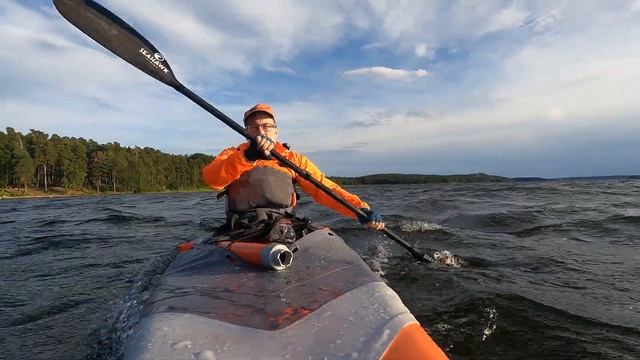 Unexpected SURF with my Itiwit X500 inflatable kayak! Extra fun in the waves смотреть онлайн