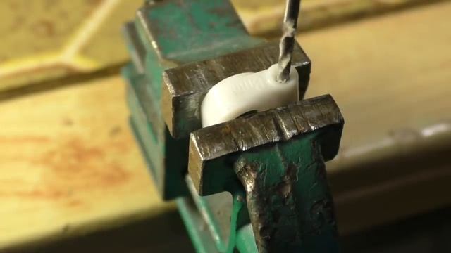 Радиоприемник на одном транзисторе. Простая электроника 47 смотреть онлайн