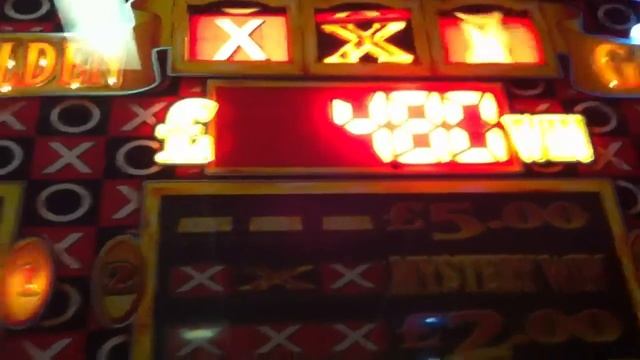 Mazooma Golden Game Fruit Machine Small Run (Streak) смотреть онлайн