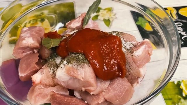 ХИТ СЕЗОНА! ШАШЛЫК из свинины за 30 минут. Этот РЕЦЕПТ невозможно испортить! Быстрый маринад. смотреть онлайн