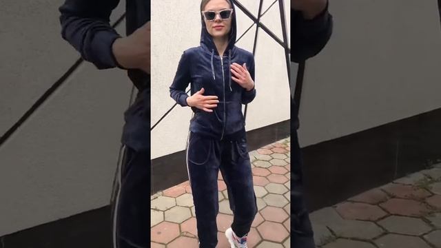 Велюровый плюшевый женский костюм синего цвета Rocamoon™ смотреть онлайн