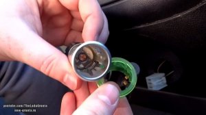 Lada Granta - установка розетки вместо прикуривателя.