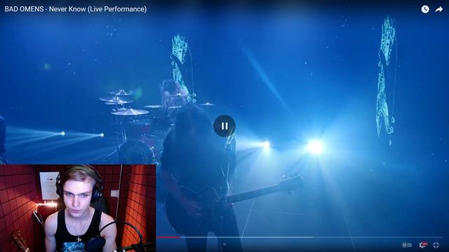BAD OMENS СНОВА РАЗНОСЯТ! Never Know (Live Performance) РЕАКЦИЯ смотреть онлайн