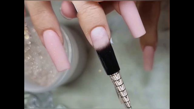 10 Secretos para el cuidado de unas UÑAS bonitas y elegantes смотреть онлайн