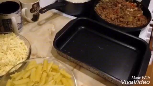 Лазанья "выжить на сотку" смотреть онлайн