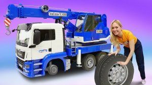 Кран для детей - Лепим из Play Doh - Развивающее видео для детей про машинки, игрушки и Плей До