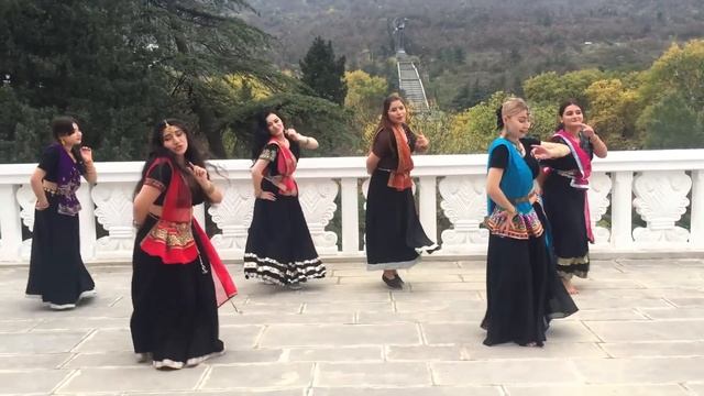 Shubh Din Aayo Re / Happy Diwali 2021 / Dance Group Lakshmi #diwali2021 смотреть онлайн