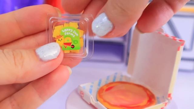 30 Сюрпризов в Мульти-Упаковке Миниверс! Делаем вкусности Беременной Кукле ЛОЛ! #минилента #куклыло смотреть онлайн