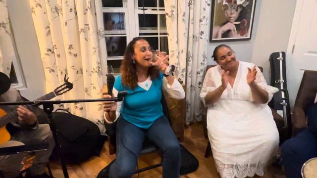 “Cenizas” de Toña, la Negra. Autor: Manuel Wello Rivas. Cantada en El Bronx. 22 de marzo, 2024 смотреть онлайн